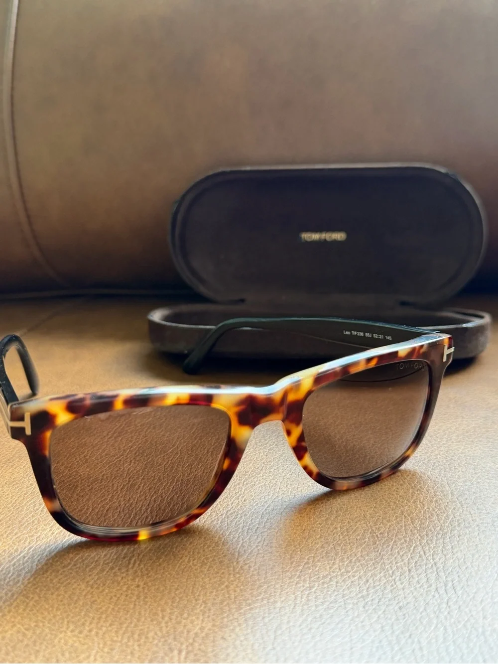 Authentic Tom Ford Leo TF336 55J Havana Black Rectangle Sunglasses Unisex